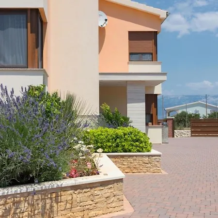 In With Sea View, Terrace, Air Conditioning, Wi-fi Apartment Vir