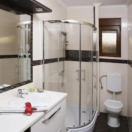Apartment In With Sea View, Terrace, Air Conditioning, Wi-fi *