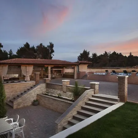 In With Sea View, Terrace, Air Conditioning, Wi-fi * Vir