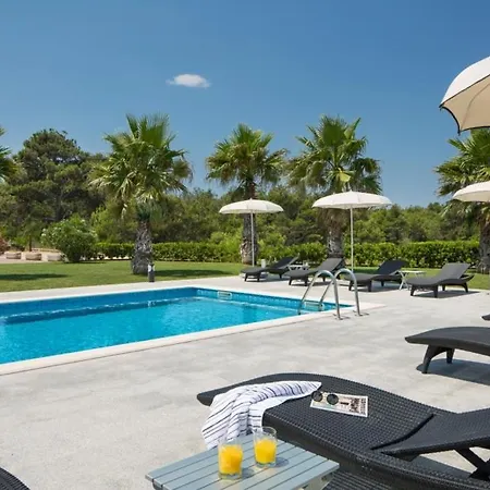 Appartement In With Sea View, Terrace, Air Conditioning, Wi-fi *